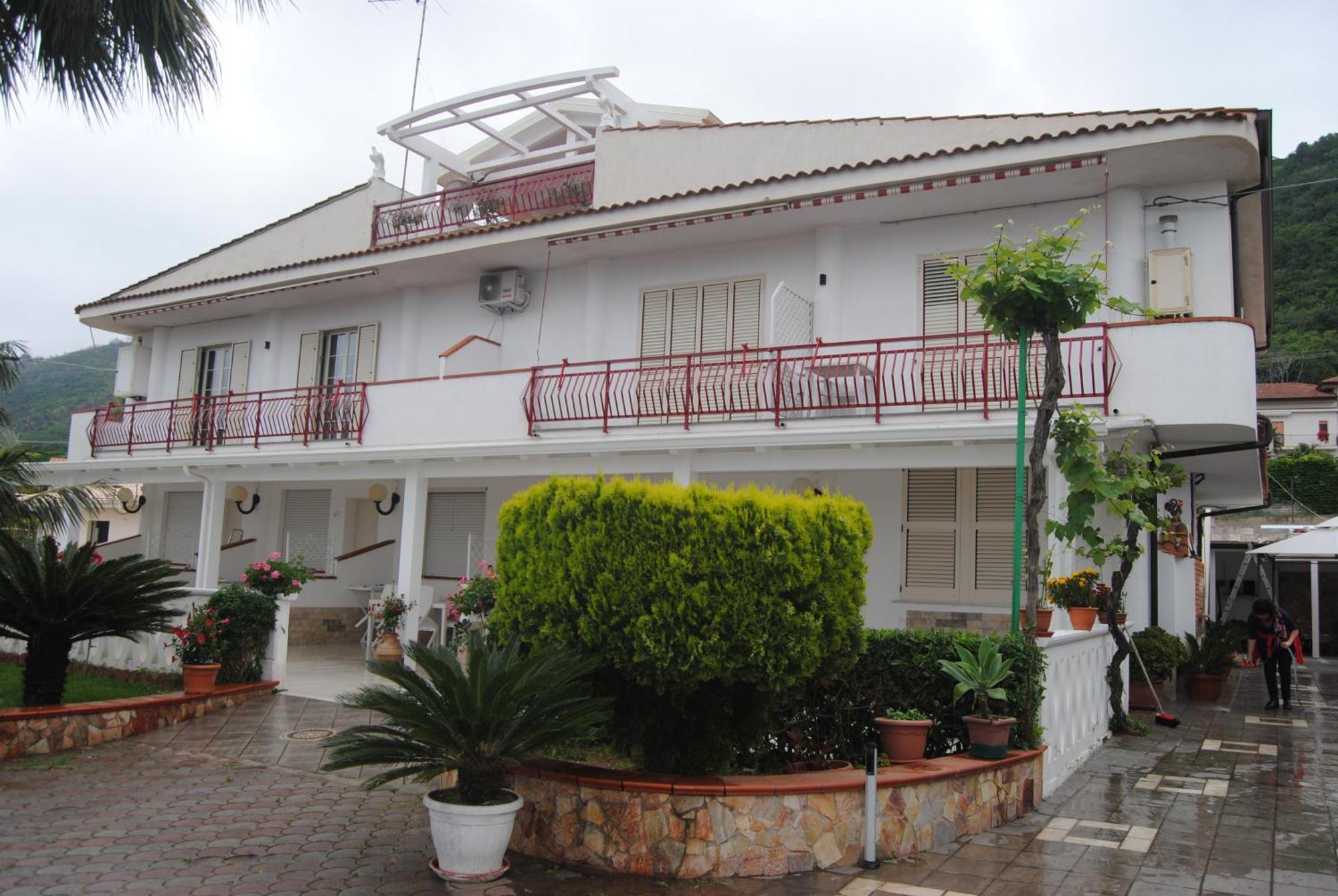 Santa Venere Apartments "Parcheggio Privato Moto-Auto" Ricarica Auto Elettriche 트로페아 외부 사진